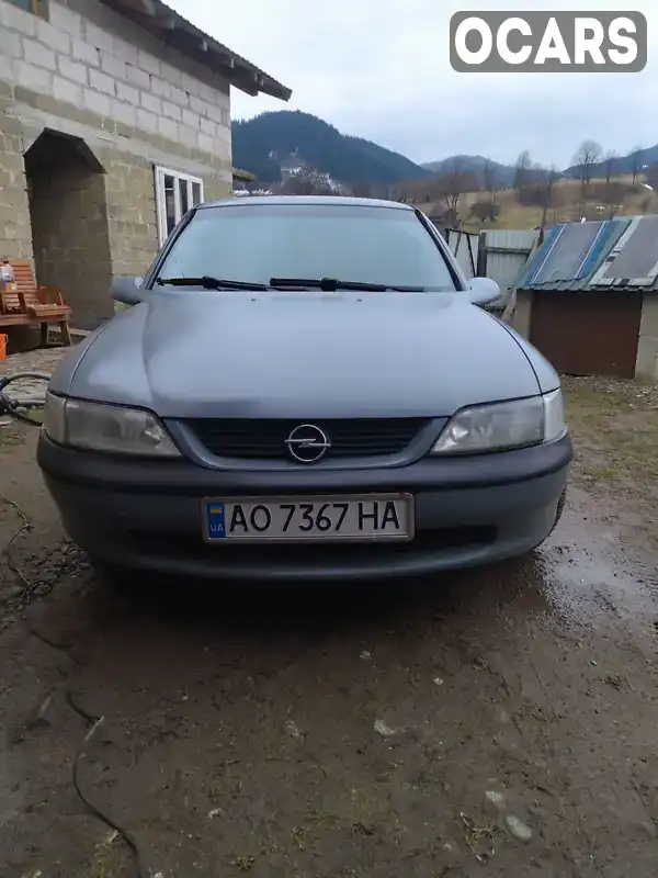 Седан Opel Vectra 1998 1.8 л. Ручна / Механіка обл. Закарпатська, Рахів - Фото 1/5