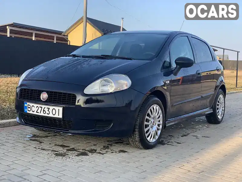 Хетчбек Fiat Grande Punto 2010 1.25 л. Ручна / Механіка обл. Івано-Франківська, Городенка - Фото 1/21