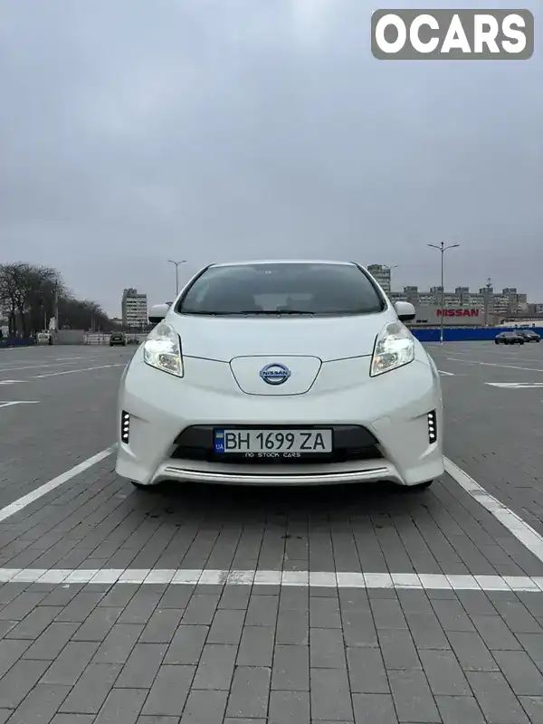 AZE0103697 Nissan Leaf 2014 Хетчбек  Фото 1