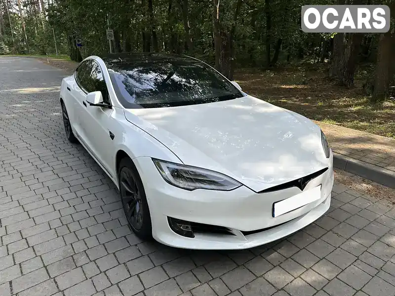 5YJSA1E24LF398633 Tesla Model S 2020 Лифтбек  Фото 2