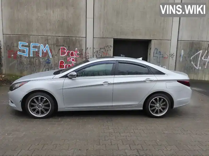 Седан Hyundai Sonata 2011 2 л. Автомат обл. Харківська, Харків - Фото 1/21