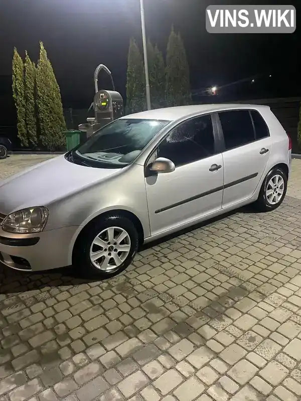 Хэтчбек Volkswagen Golf 2004 1.6 л. Ручная / Механика обл. Ивано-Франковская, Ивано-Франковск - Фото 1/7