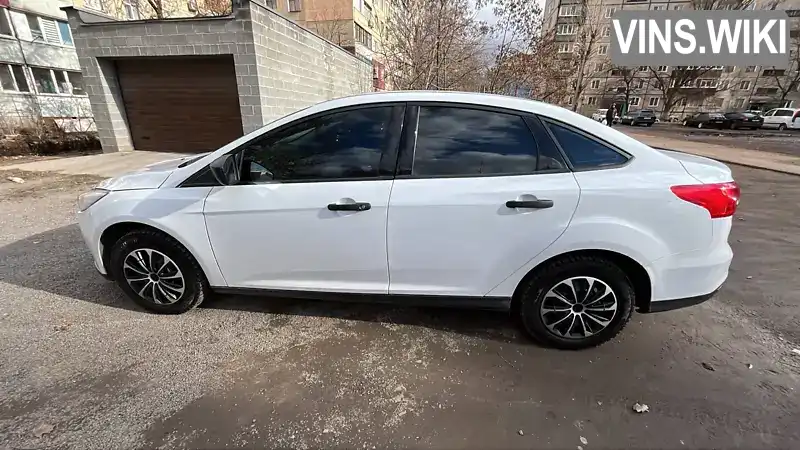 Седан Ford Focus 2015 2 л. обл. Днепропетровская, Кривой Рог - Фото 1/17