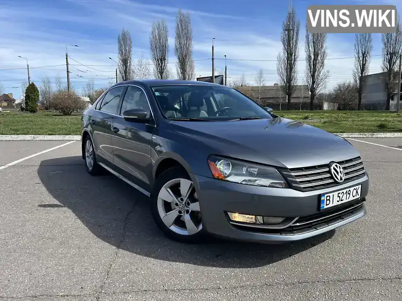 Седан Volkswagen Passat 2013 1.8 л. Автомат обл. Полтавская, Кременчуг - Фото 1/21