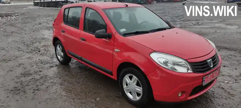 Хэтчбек Dacia Sandero 2010 1.4 л. Ручная / Механика обл. Волынская, Киверцы - Фото 1/18