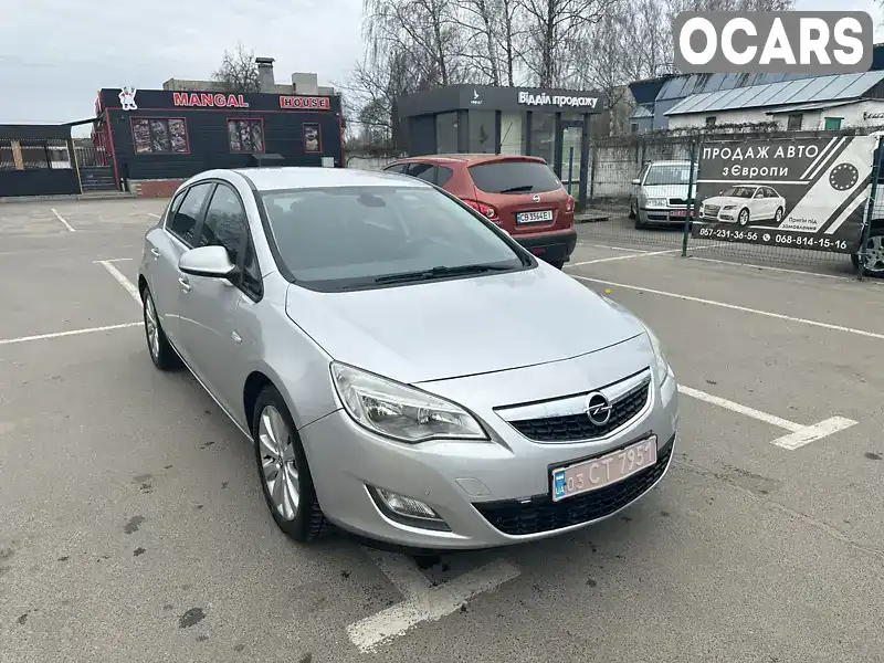 Хэтчбек Opel Astra 2010 1.6 л. Ручная / Механика обл. Черниговская, Нежин - Фото 1/21