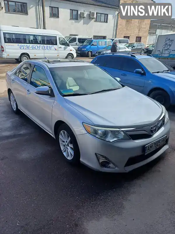 Седан Toyota Camry 2014 3.46 л. Типтронік обл. Житомирська, Житомир - Фото 1/12