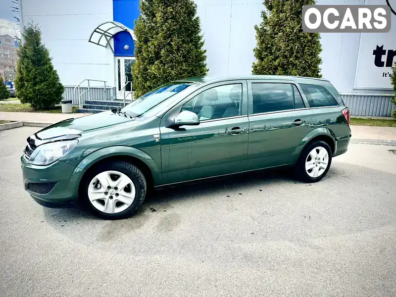 W0L0AHL35B2034466 Opel Astra 2010 Універсал 1.69 л. Фото 2