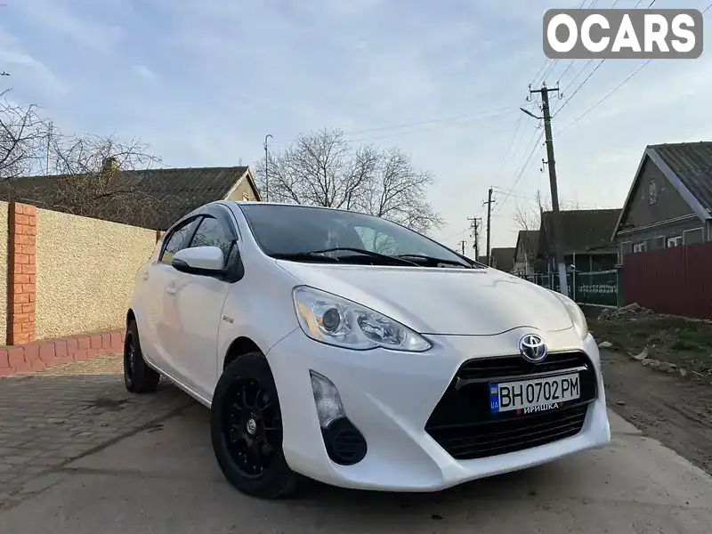 NHP106469907 Toyota Aqua 2015 Хэтчбек 1.5 л. Фото 2