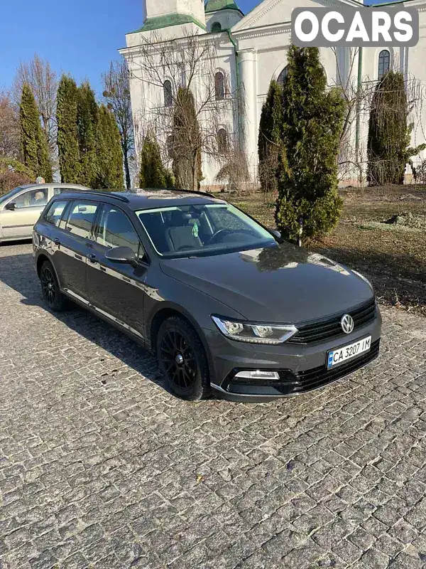 Універсал Volkswagen Passat 2017 2 л. Ручна / Механіка обл. Черкаська, Канів - Фото 1/21