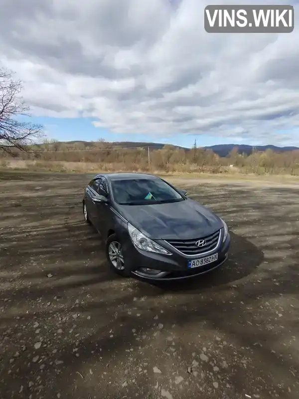 Седан Hyundai Sonata 2010 2 л. Ручна / Механіка обл. Закарпатська, Ужгород - Фото 1/21