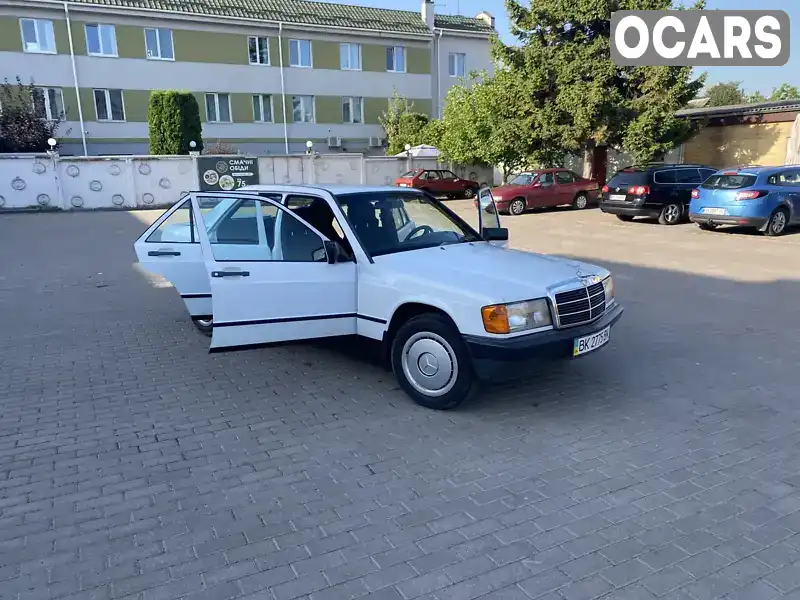 Седан Mercedes-Benz 190 1988 2 л. Ручна / Механіка обл. Рівненська, Рівне - Фото 1/21