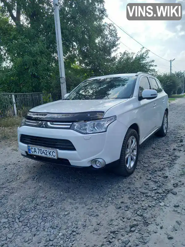 Позашляховик / Кросовер Mitsubishi Outlander 2012 2.27 л. Ручна / Механіка обл. Черкаська, Кам'янка - Фото 1/17