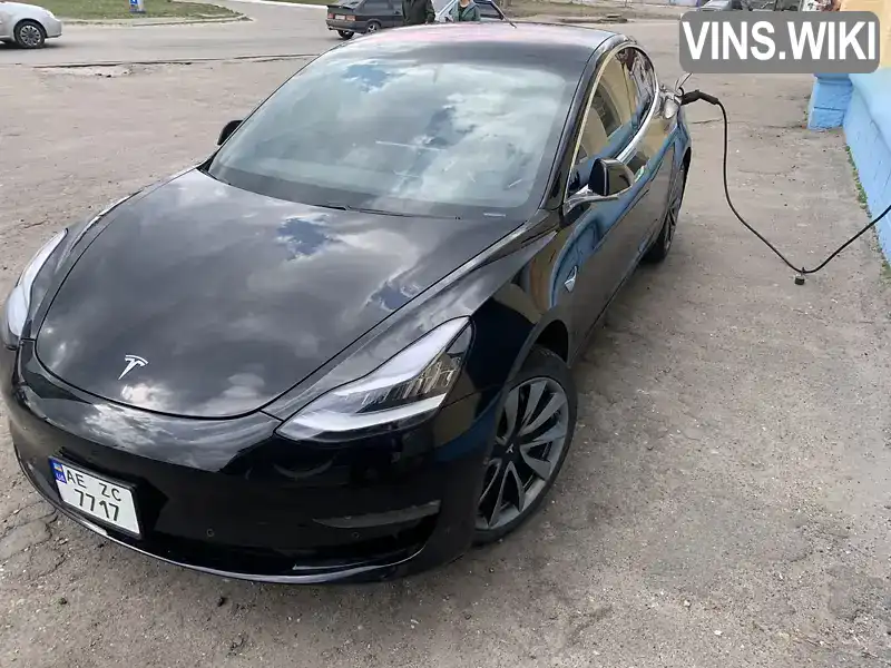 Седан Tesla Model 3 2017 null_content л. Типтронік обл. Дніпропетровська, Кам'янське (Дніпродзержинськ) - Фото 1/10