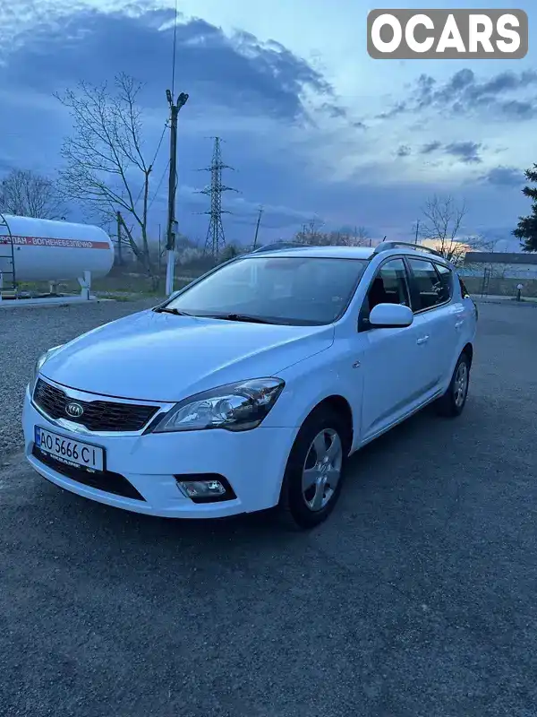 Універсал Kia Ceed 2009 1.59 л. Ручна / Механіка обл. Закарпатська, Тячів - Фото 1/21