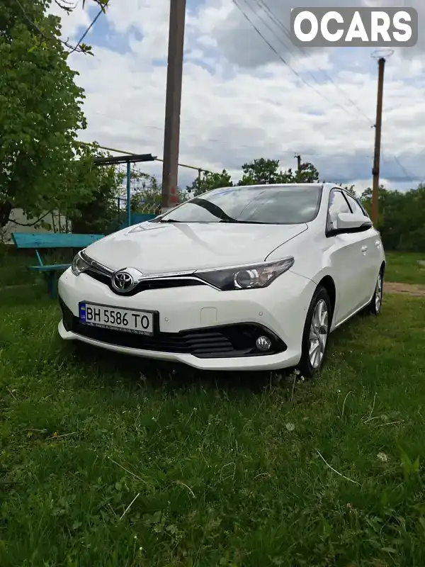 Хетчбек Toyota Auris 2018 1.6 л. Ручна / Механіка обл. Одеська, Березівка - Фото 1/21