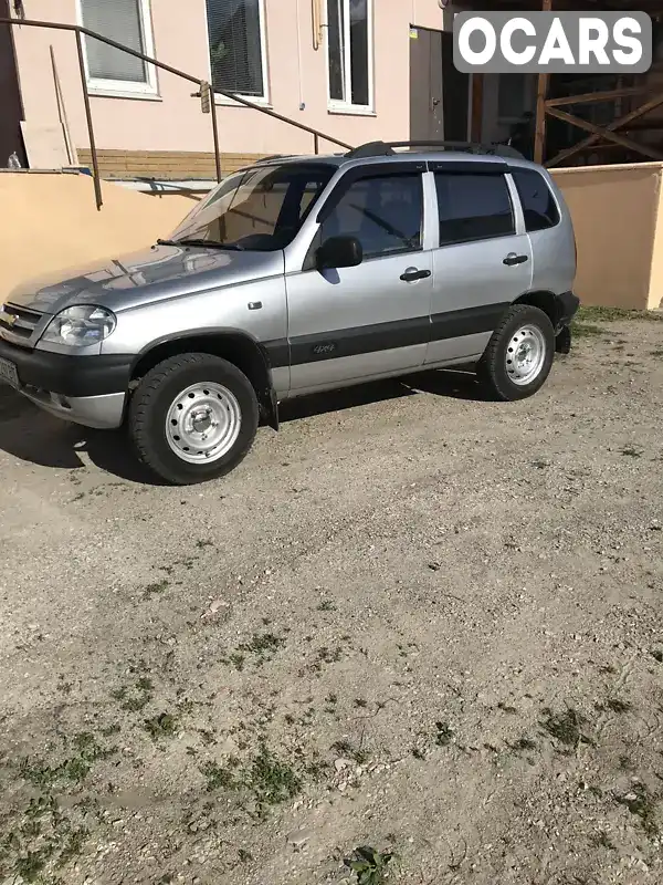 Позашляховик / Кросовер Chevrolet Niva 2005 1.69 л. Ручна / Механіка обл. Сумська, Глухів - Фото 1/21