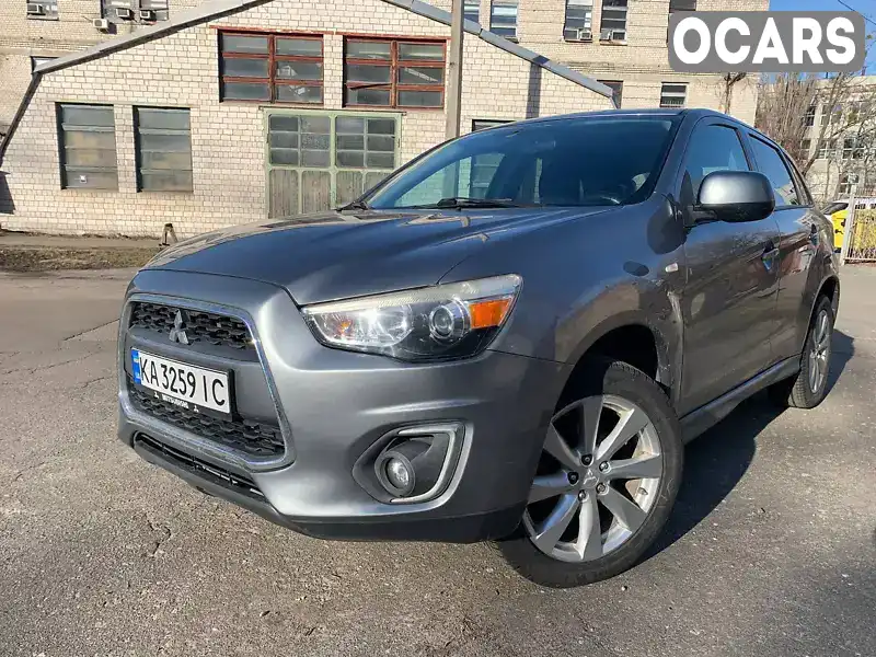 Внедорожник / Кроссовер Mitsubishi Outlander Sport 2015 2 л. Автомат обл. Киевская, Киев - Фото 1/13