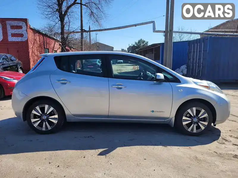 1N4AZ0CP6EC335603 Nissan Leaf 2014 Хэтчбек  Фото 4