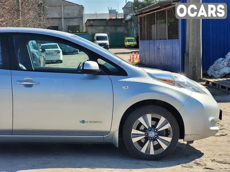 1N4AZ0CP6EC335603 Nissan Leaf 2014 Хетчбек  Фото 6