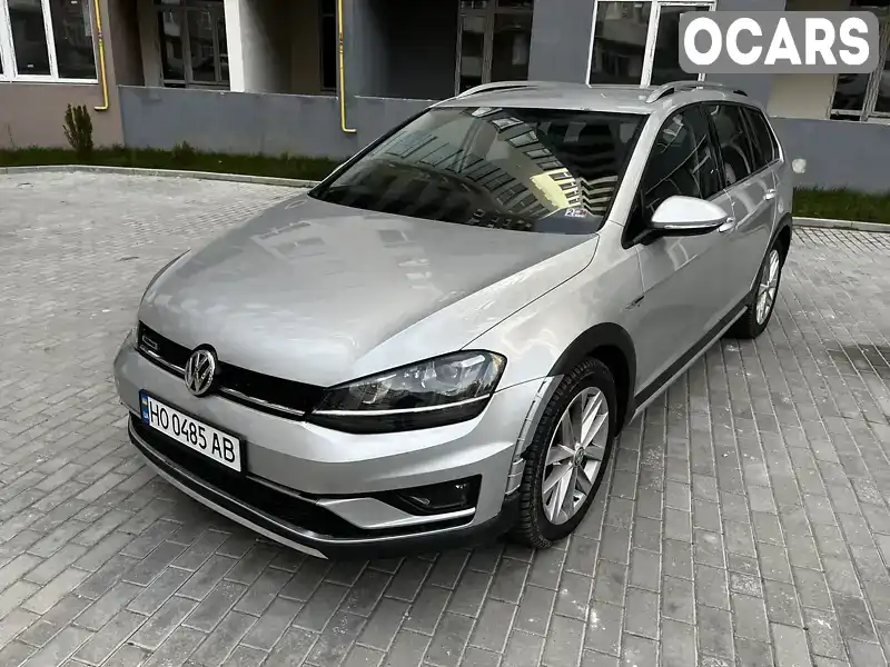 3VWH17AUXHM528046 Volkswagen Golf Alltrack 2017 Універсал 1.8 л. Фото 4