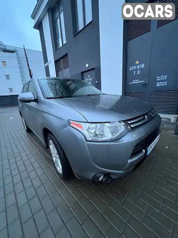 Позашляховик / Кросовер Mitsubishi Outlander 2013 2.36 л. Автомат обл. Житомирська, Житомир - Фото 1/11