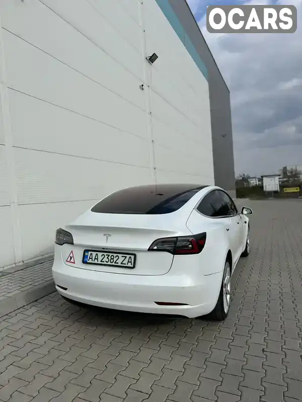 5YJ3E1EA5KF311692 Tesla Model 3 2019 Седан  Фото 5