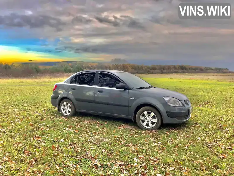 Седан Kia Rio 2008 1.4 л. Ручна / Механіка обл. Львівська, Червоноград - Фото 1/21