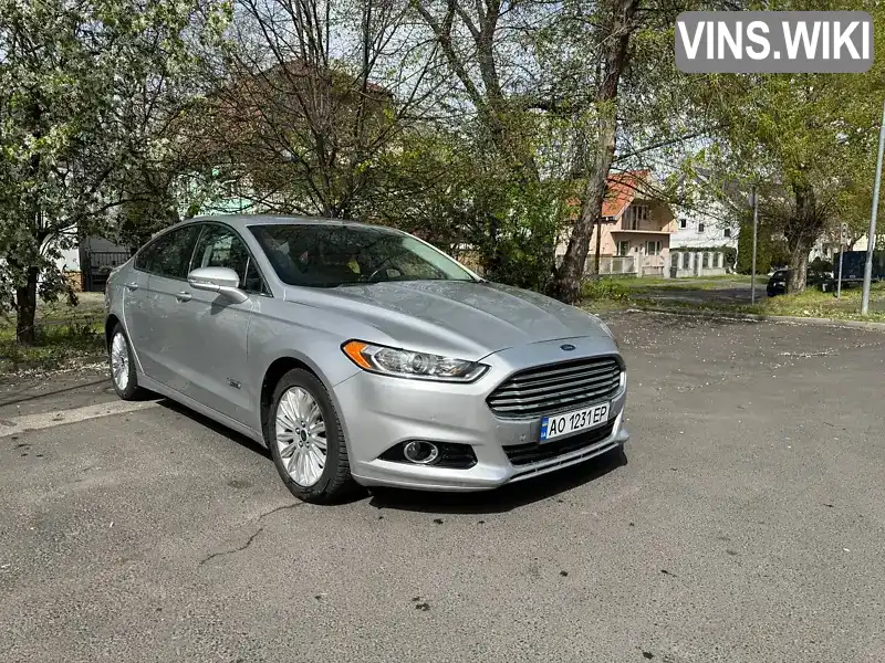 Седан Ford Fusion 2014 2 л. Варіатор обл. Закарпатська, Ужгород - Фото 1/21