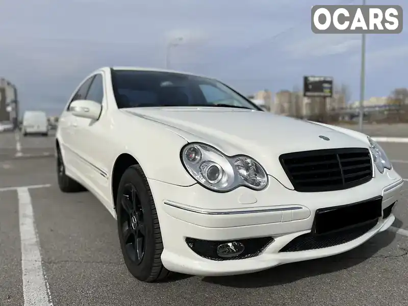 Седан Mercedes-Benz C-Class 2006 1.8 л. Ручная / Механика обл. Черкасская, Звенигородка - Фото 1/19