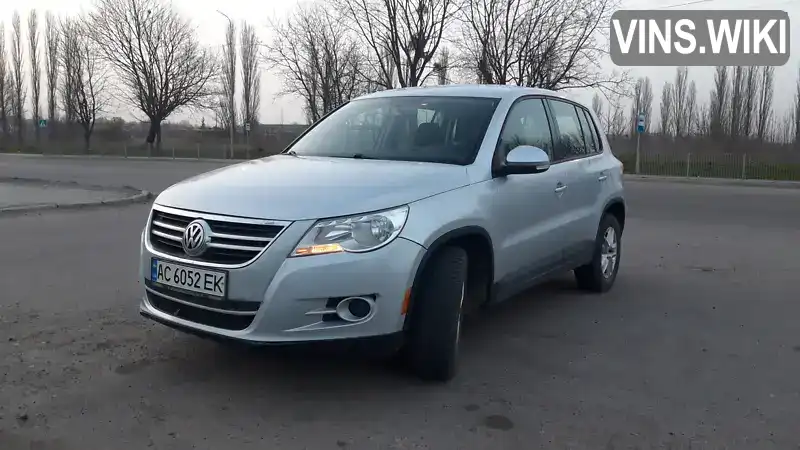 Внедорожник / Кроссовер Volkswagen Tiguan 2011 2 л. Автомат обл. Волынская, Луцк - Фото 1/10