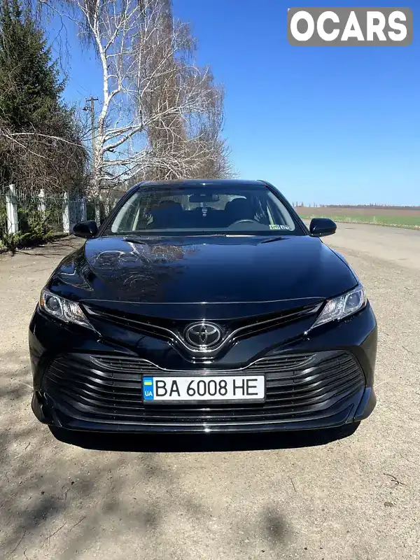 Седан Toyota Camry 2017 2.5 л. Автомат обл. Кіровоградська, Гайворон - Фото 1/13