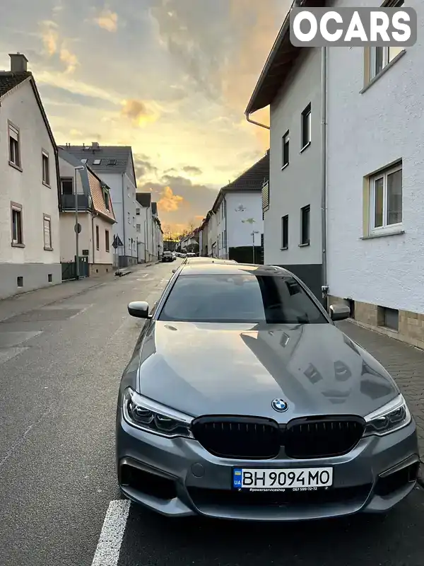 WBAJB9C53JB286892 BMW 5 Series 2018 Седан 4.39 л. Фото 2