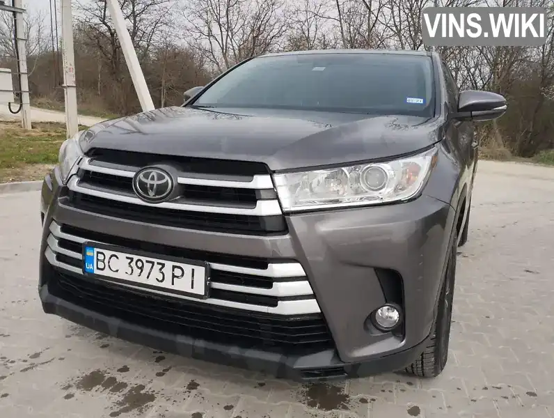 Внедорожник / Кроссовер Toyota Highlander 2018 3.46 л. Автомат обл. Львовская, Львов - Фото 1/21