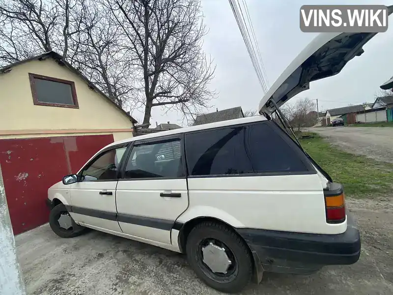 WVWZZZ31ZLB271003 Volkswagen Passat 1990 Універсал 1.6 л. Фото 2