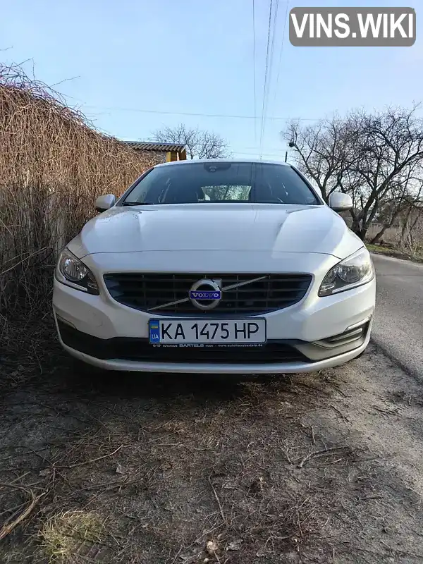 Універсал Volvo V60 2016 2 л. Автомат обл. Київська, Київ - Фото 1/12