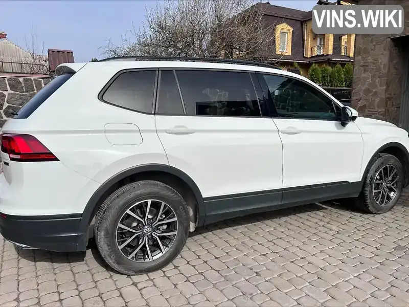 Позашляховик / Кросовер Volkswagen Tiguan 2021 1.98 л. Типтронік обл. Черкаська, Черкаси - Фото 1/21