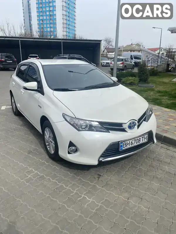 SB1MS3JE20E078178 Toyota Auris 2014 Хетчбек 1.8 л. Фото 1