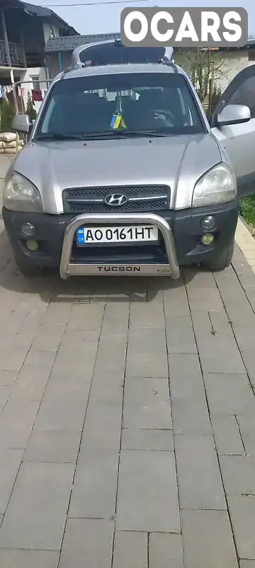 Внедорожник / Кроссовер Hyundai Tucson 2005 1.99 л. обл. Закарпатская, Ужгород - Фото 1/6