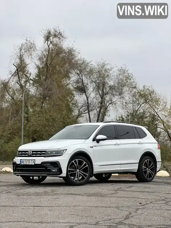 Внедорожник / Кроссовер Volkswagen Tiguan 2018 2 л. Автомат обл. Днепропетровская, Кривой Рог - Фото 1/21