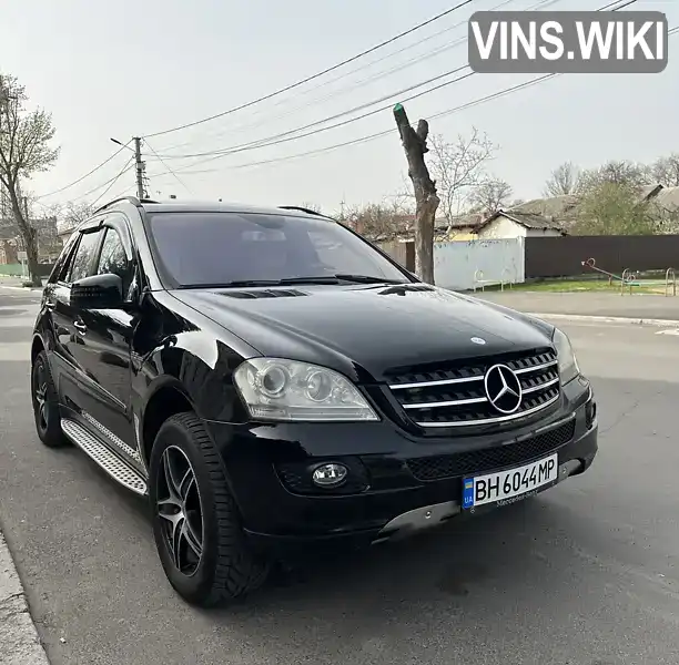 Внедорожник / Кроссовер Mercedes-Benz M-Class 2006 4.97 л. Автомат обл. Одесская, Измаил - Фото 1/16