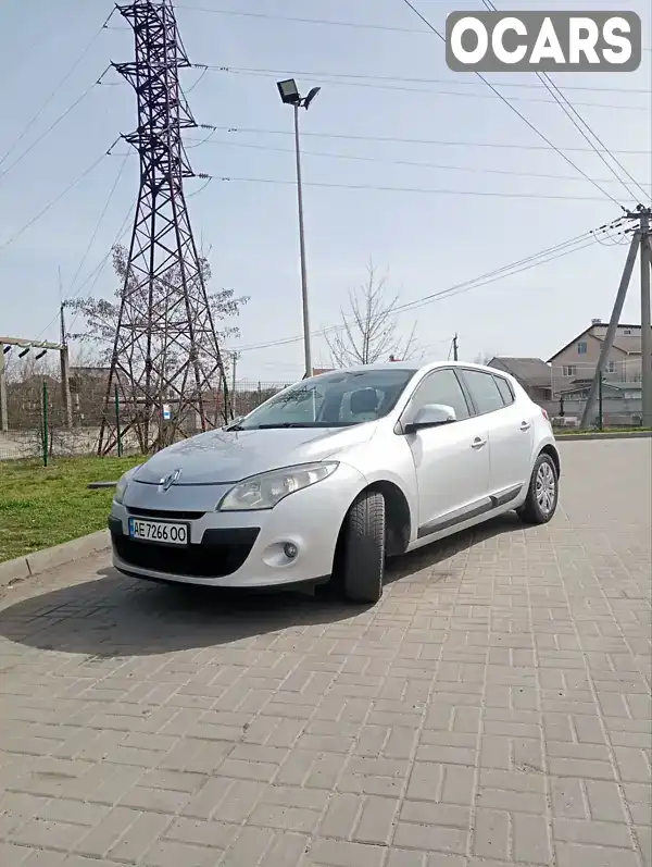 Хетчбек Renault Megane 2009 1.6 л. Ручна / Механіка обл. Дніпропетровська, Новомосковськ - Фото 1/21