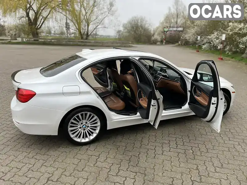 WBA3B3G53FNT18956 BMW 3 Series 2015 Седан 2 л. Фото 3