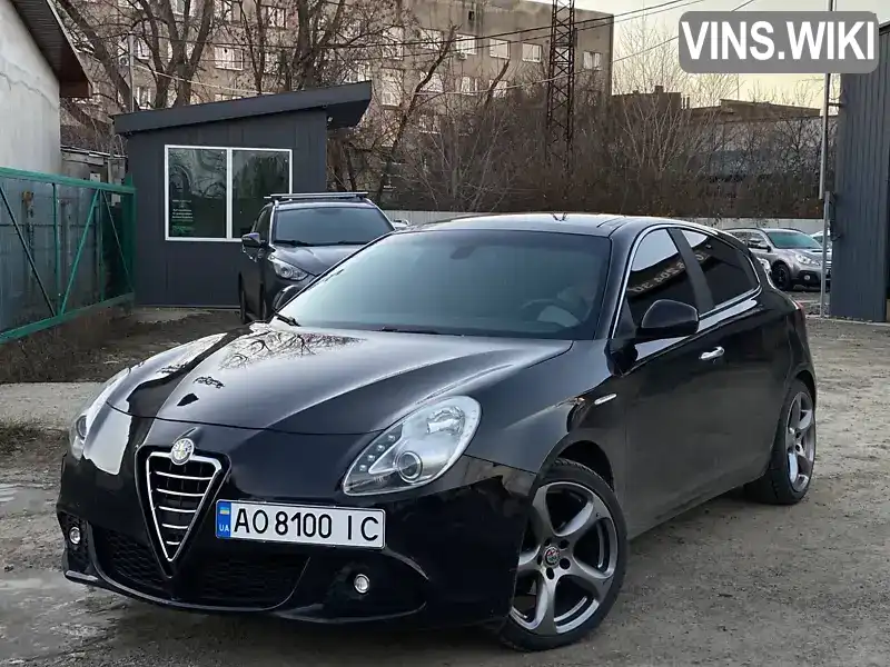 Хэтчбек Alfa Romeo Giulietta 2011 1.37 л. Ручная / Механика обл. Закарпатская, Ужгород - Фото 1/21