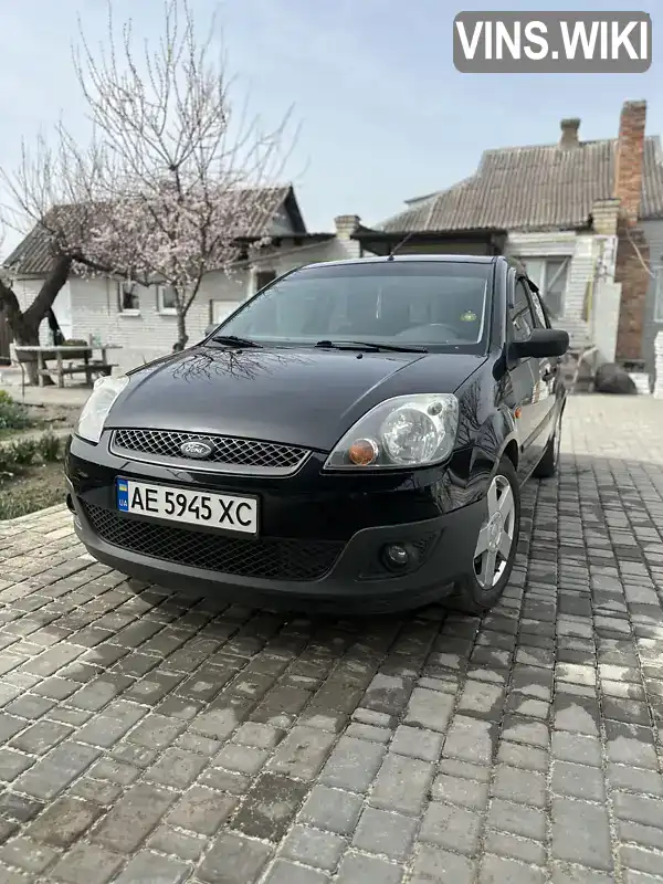 Хэтчбек Ford Fiesta 2008 1.39 л. Робот обл. Днепропетровская, Кривой Рог - Фото 1/17