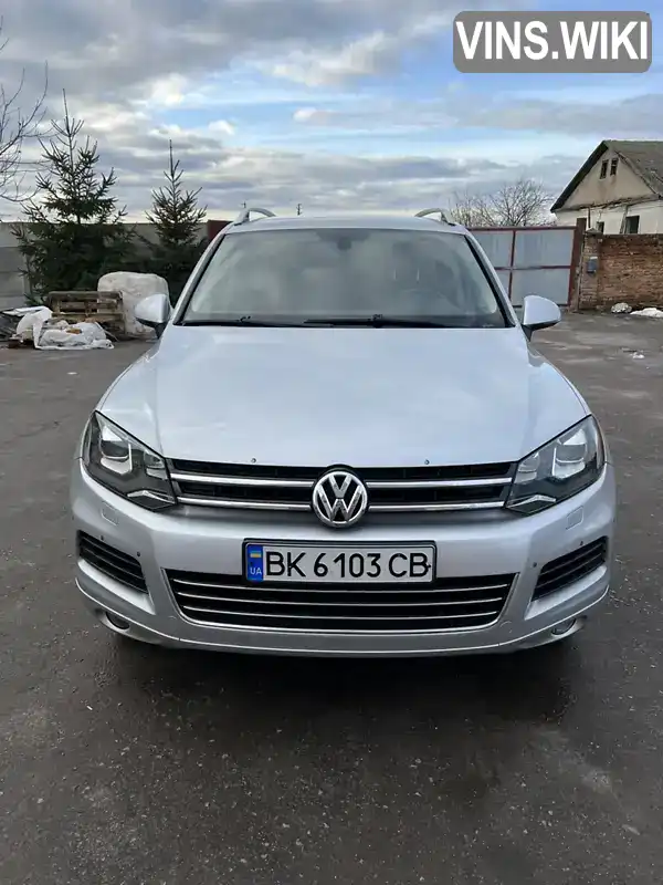 Внедорожник / Кроссовер Volkswagen Touareg 2010 2.97 л. Автомат обл. Ровенская, Корец - Фото 1/16