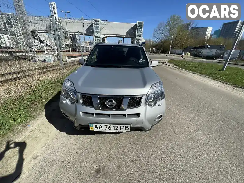 JN1TBNT31U0302281 Nissan X-Trail 2012 Позашляховик / Кросовер 2 л. Фото 2