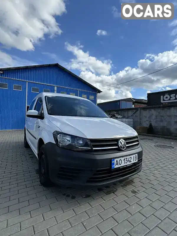 Минивэн Volkswagen Caddy 2016 1.97 л. Ручная / Механика обл. Закарпатская, Мукачево - Фото 1/21