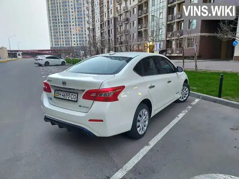 LGBH1YEA7JY904794 Nissan Sylphy 2018 Седан  Фото 4