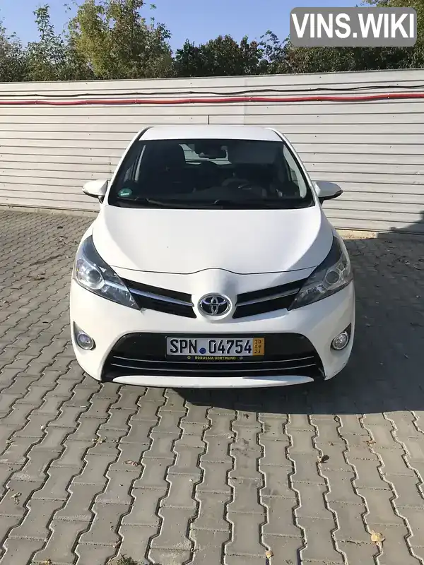 Минивэн Toyota Verso 2016 1.6 л. Ручная / Механика обл. Ивано-Франковская, Снятин - Фото 1/7